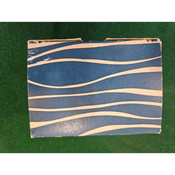 Vintage PFLUEGER MEDALIST Fly Fishing Reel 1494 with original box - Picture 7 of 7